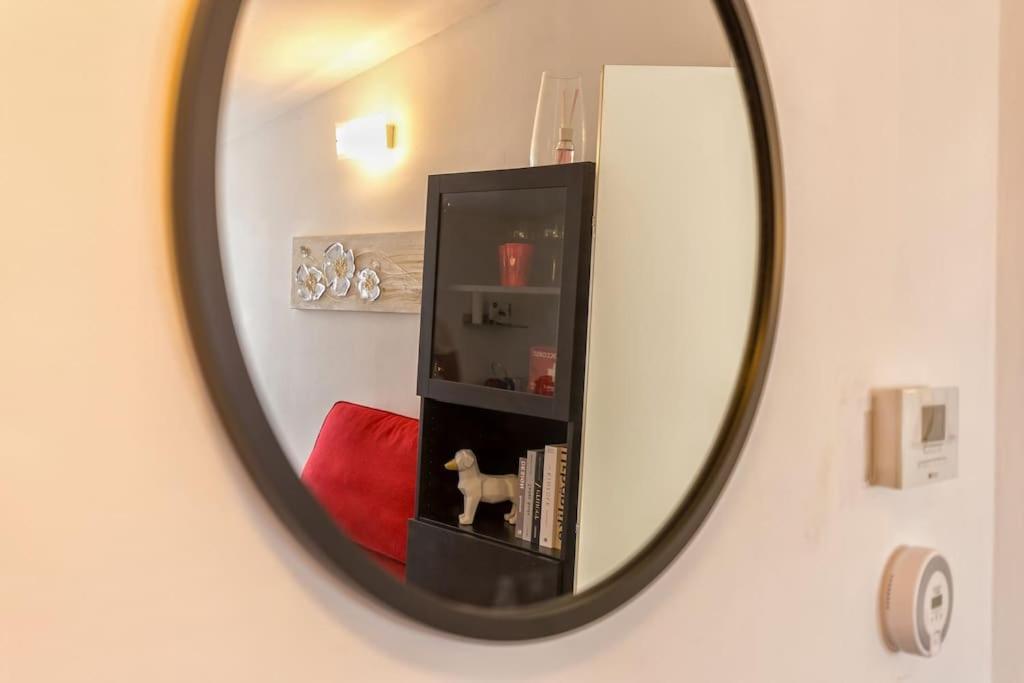 Apartamento Unique & Strategic Flat, 50M From M4 Station Milán Exterior foto