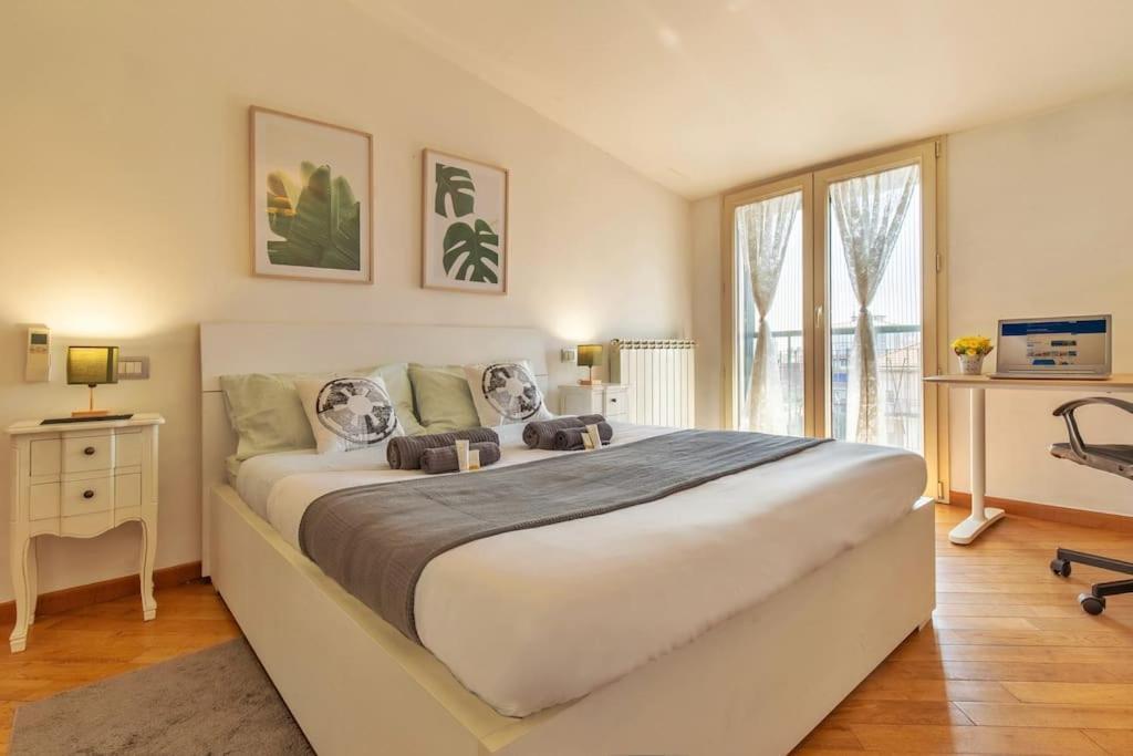 Apartamento Unique & Strategic Flat, 50M From M4 Station Milán Exterior foto