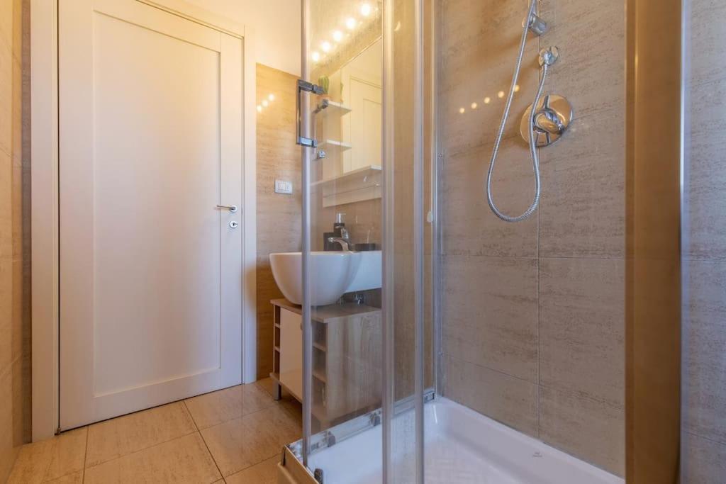 Apartamento Unique & Strategic Flat, 50M From M4 Station Milán Exterior foto